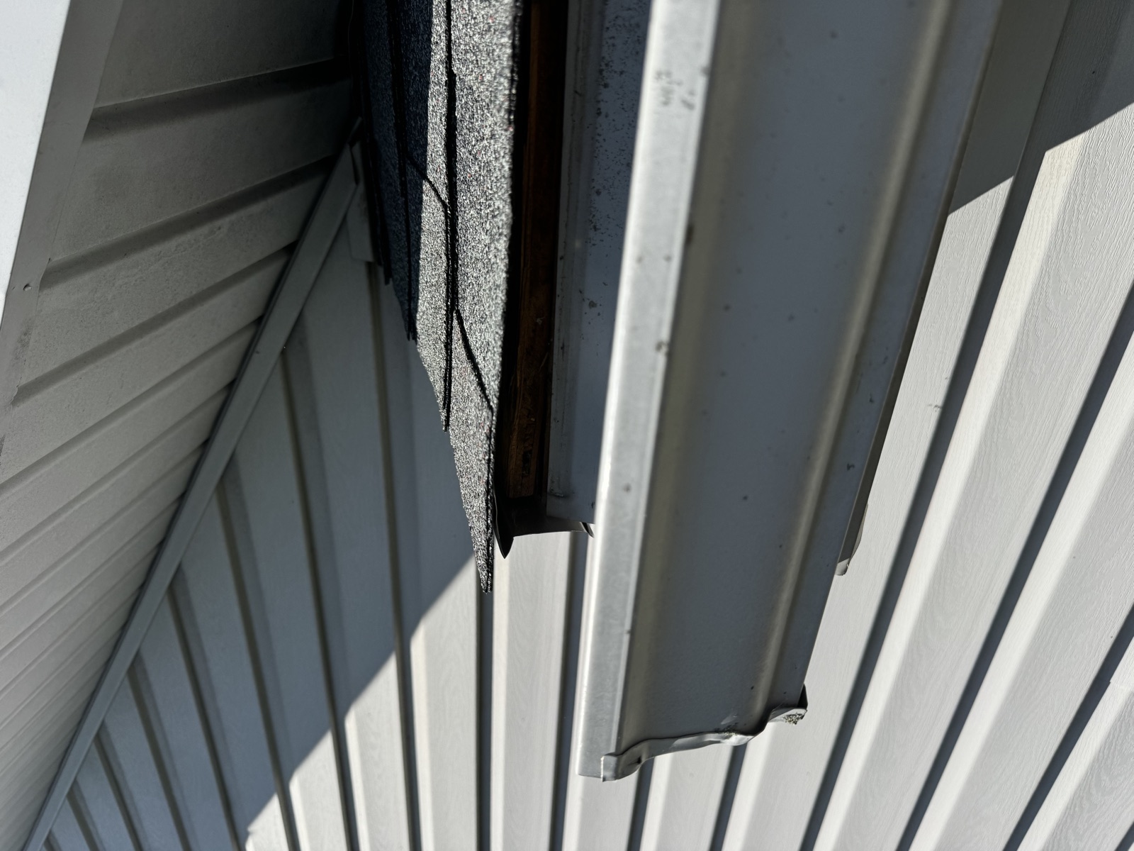 Drip edge and gutter detail